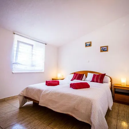 Apartamento Nedi Rogoznica (Sibenik-Knin)